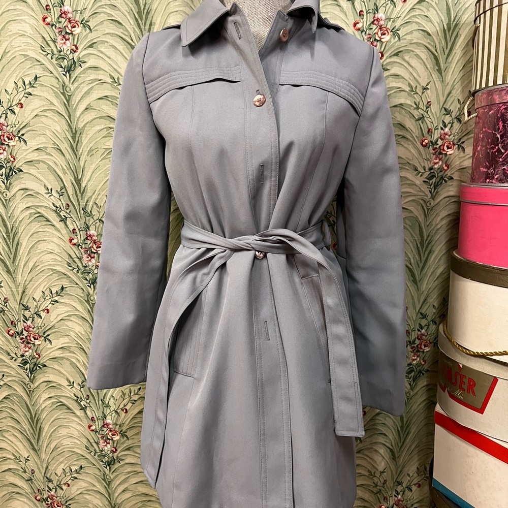 Totes vintage raincoat